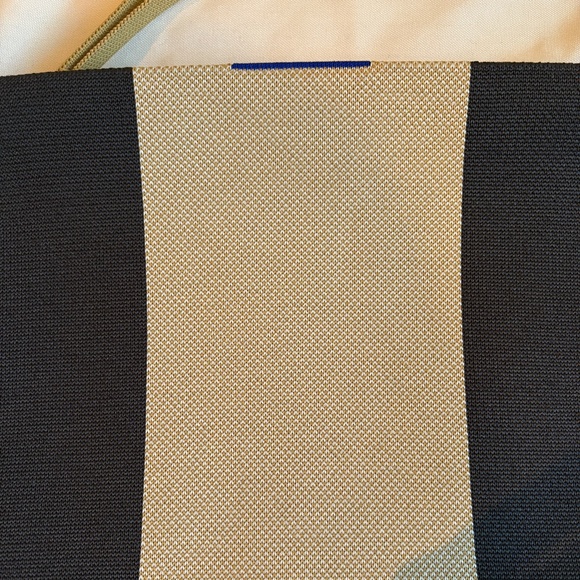 Rothy's The Wristlet in Ink and Ivory / Cream and Black EUC - Picture 2 of 5